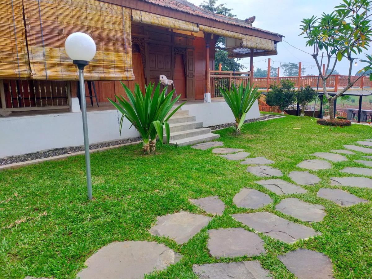 Cangkiran Joglo Kumpul Resort מראה חיצוני תמונה