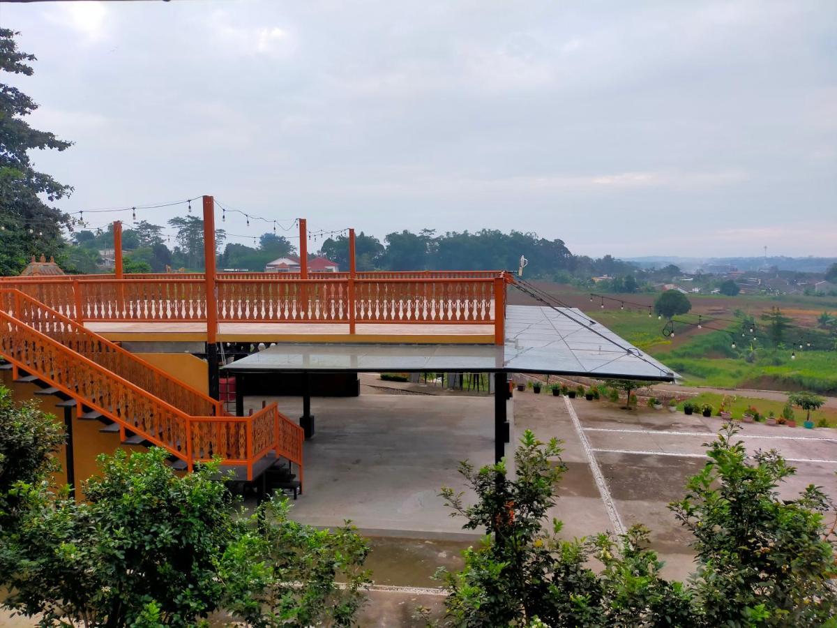 Cangkiran Joglo Kumpul Resort מראה חיצוני תמונה