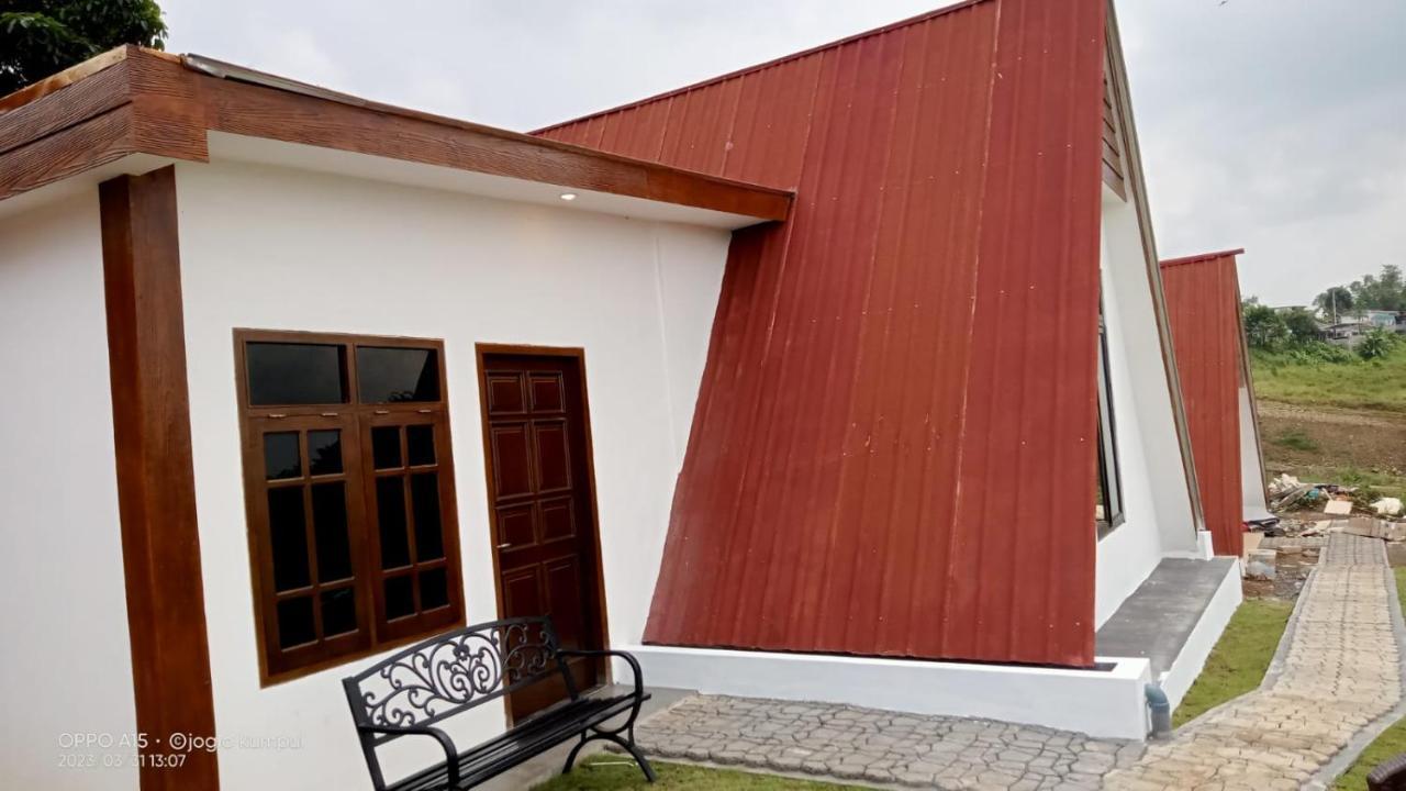 Cangkiran Joglo Kumpul Resort חדר תמונה